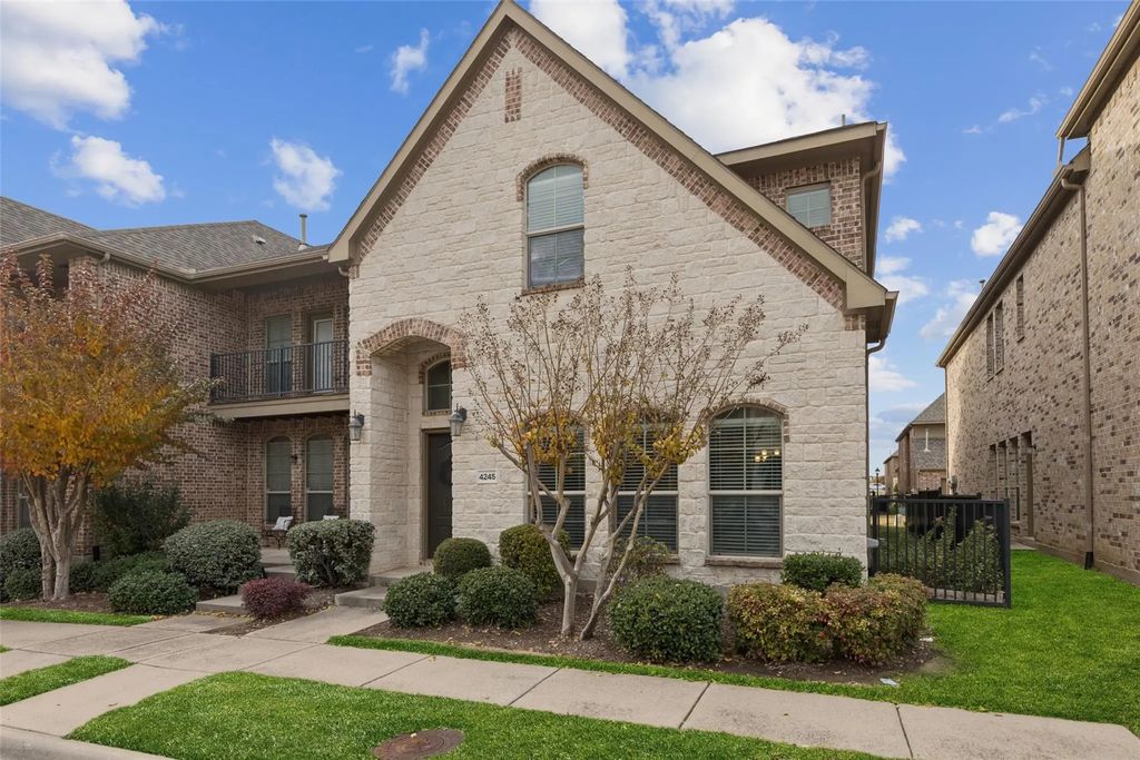4245 Comanche Drive, Carrollton