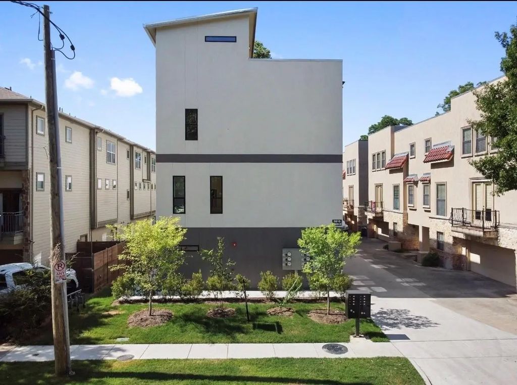 5810 Hudson Street 103, Dallas