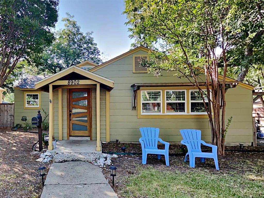 8902 Redondo Drive, Dallas