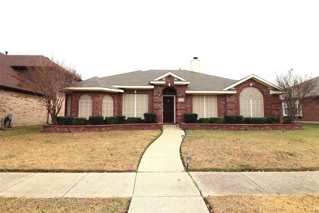 2202 Lone Pecan Drive, Garland