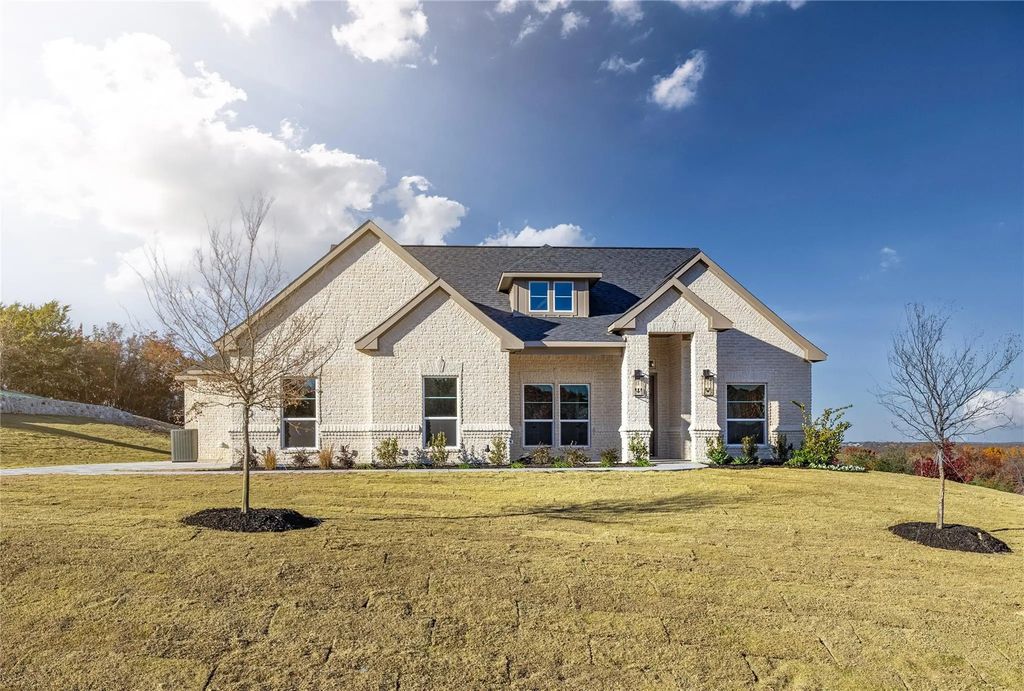 605 Acorn Way, Weatherford