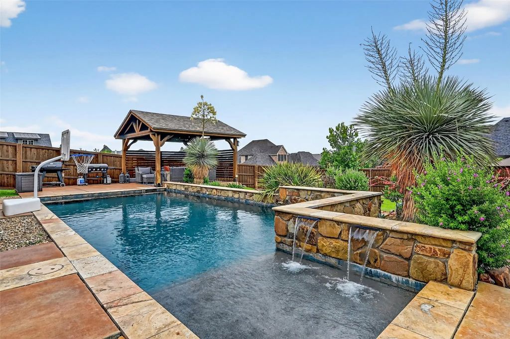 2427 Remuda Drive, Sherman