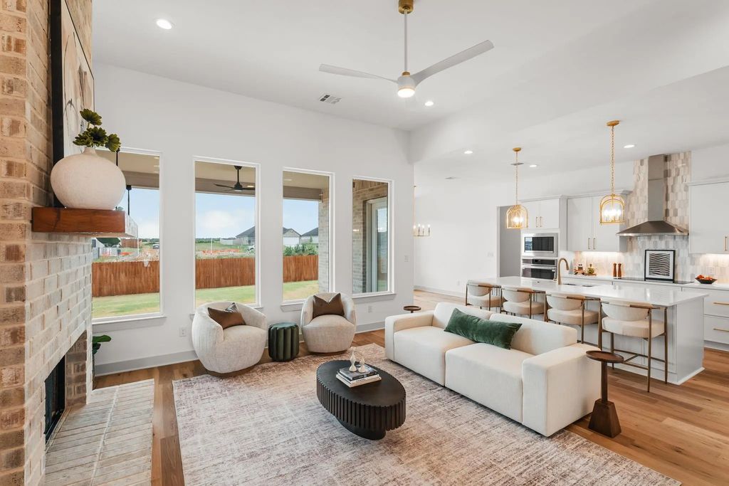1337 Tahonta Drive, Hewitt