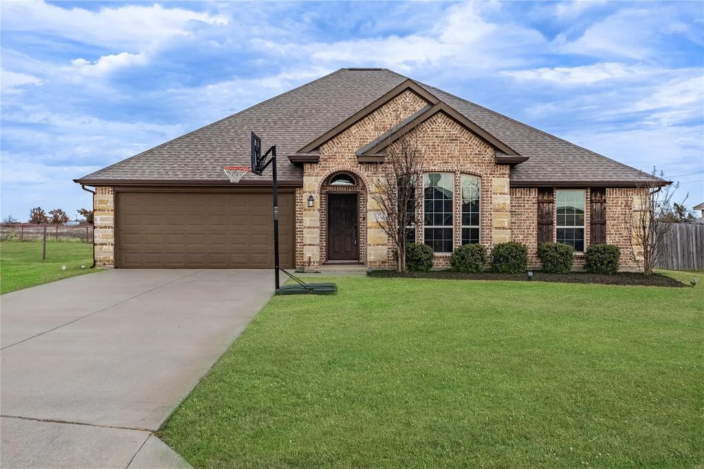 103 Pecos Street, Bells