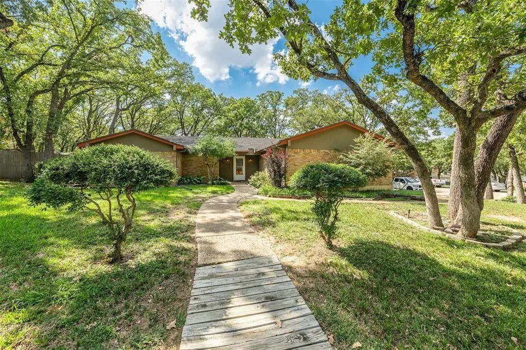 5714 Cherrywood Lane, Arlington