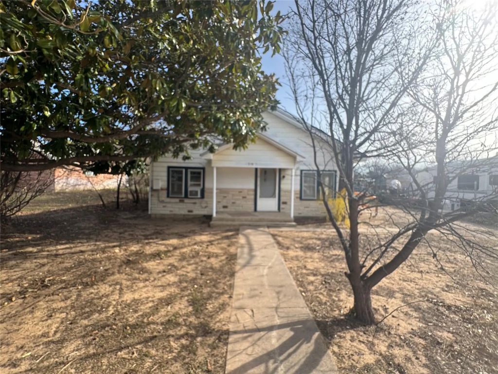 513 Cedar Street, Clyde