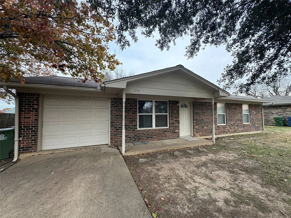 105 Southland Drive, Sanger
