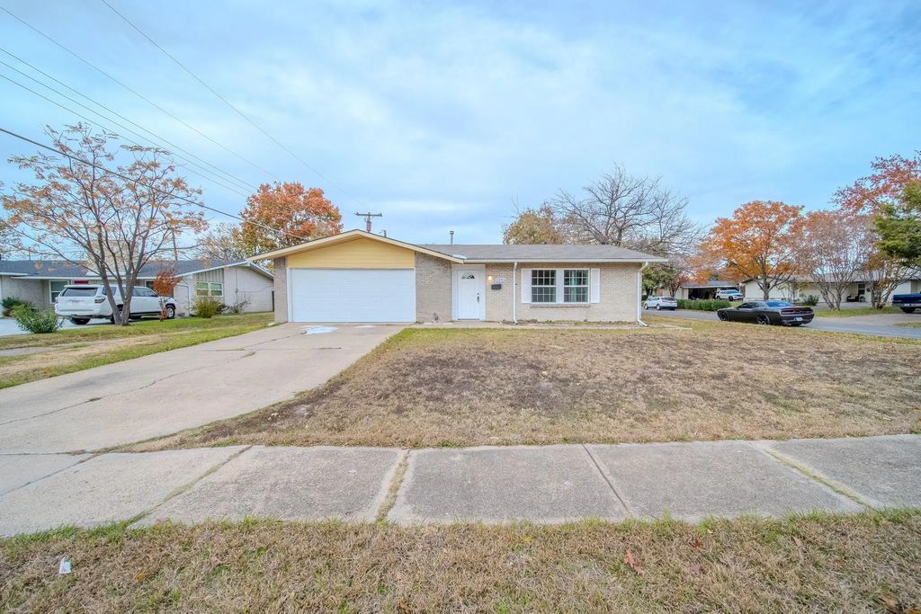 3345 High Lark Drive, Dallas