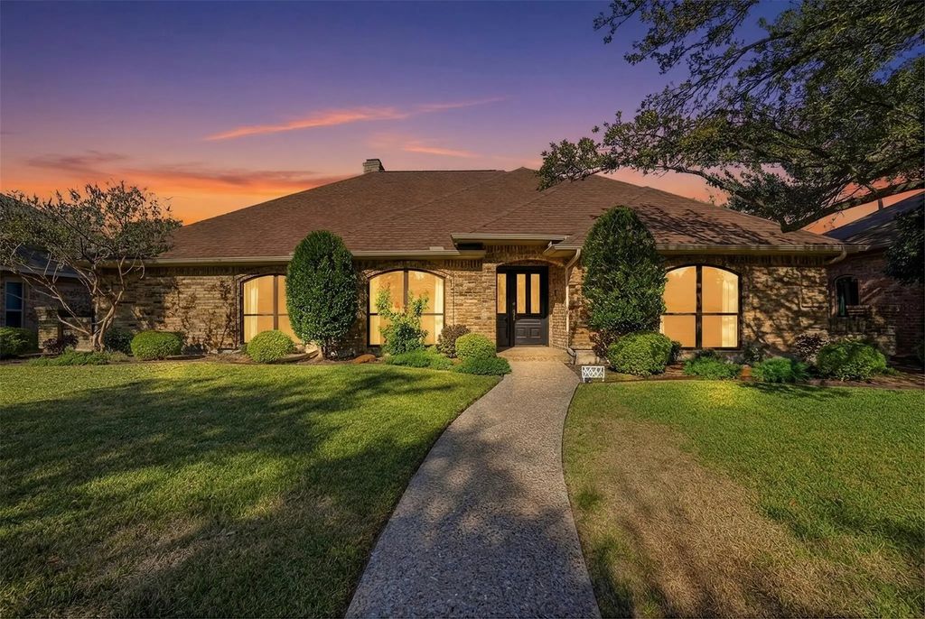 6627 Lovington Drive, Dallas