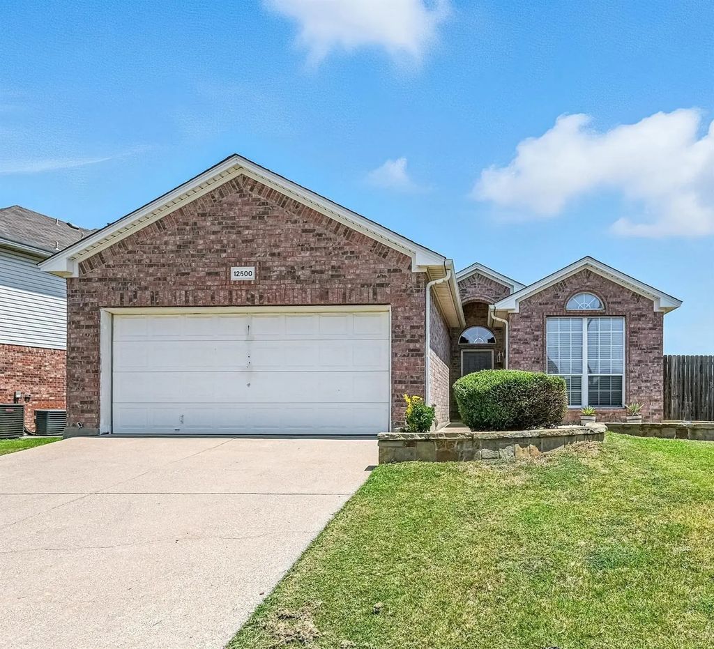 12500 Cottageville Lane, Fort Worth