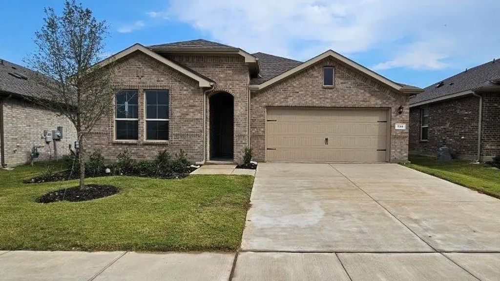 720 Amber Fields Drive, Denton