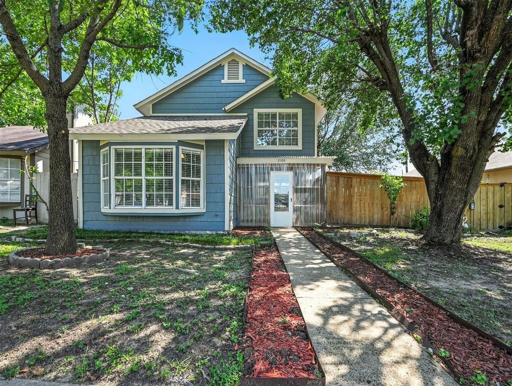 2108 Chatham Square Court, Dallas