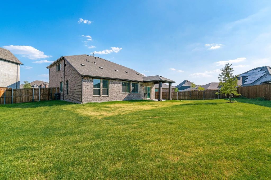 812 Roxby Court, Anna