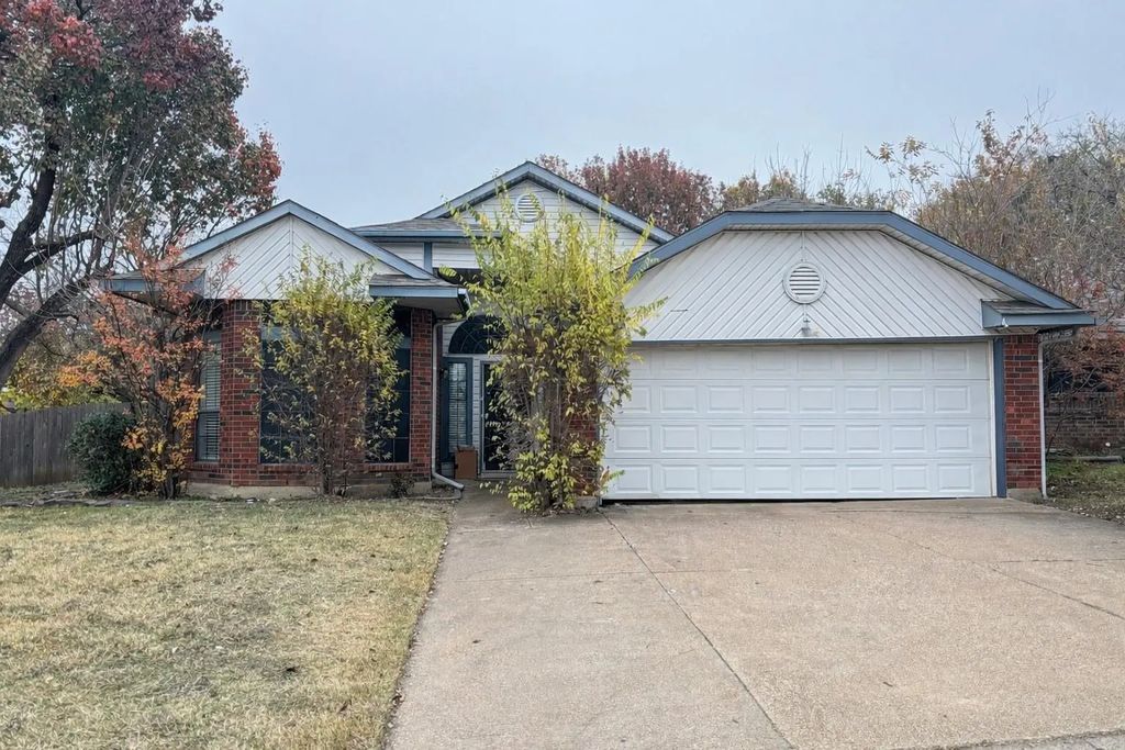 900 Tennessee Trail, Arlington