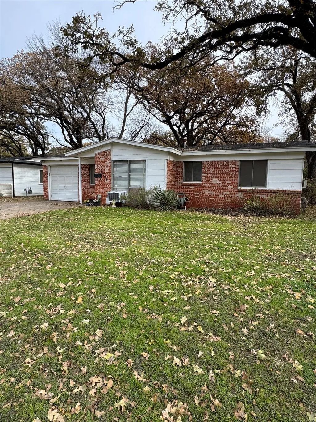 6525 Truman Drive, Fort Worth