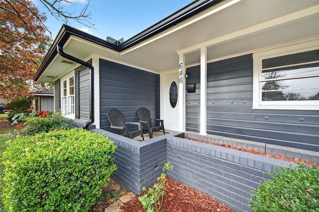 646 Denton Drive, Sherman