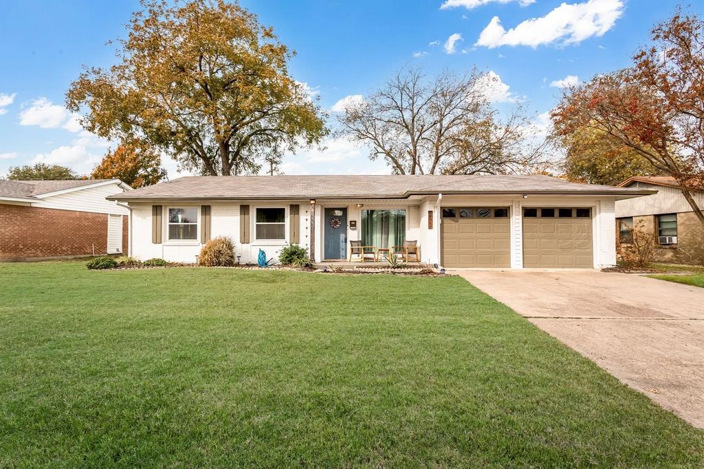 14019 Stardust Lane, Farmers Branch