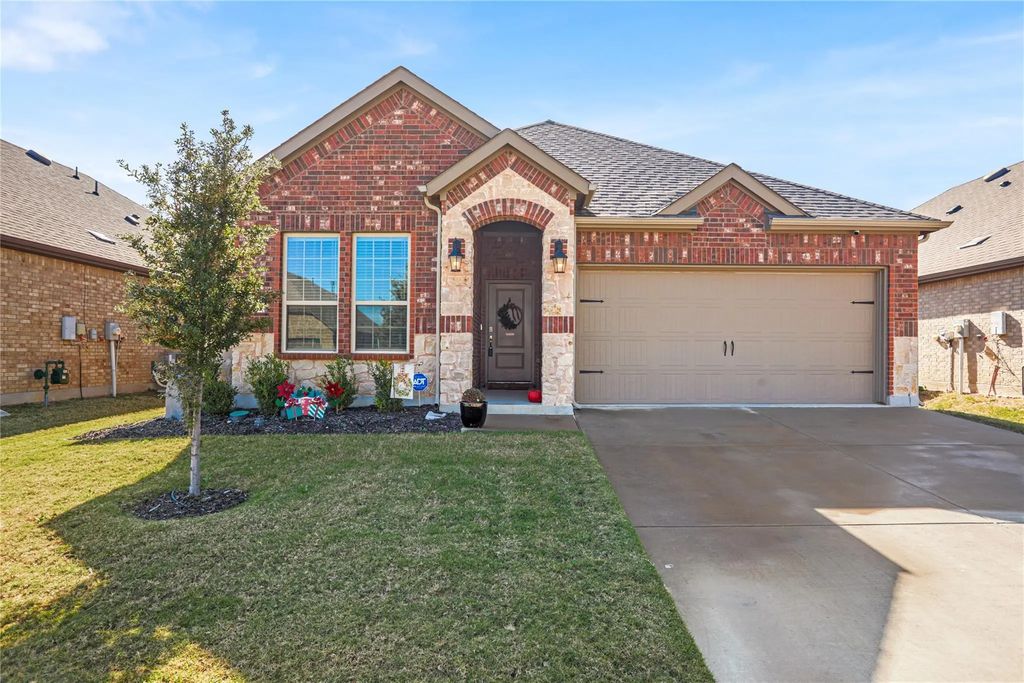 10708 Klondike Lane, Aubrey