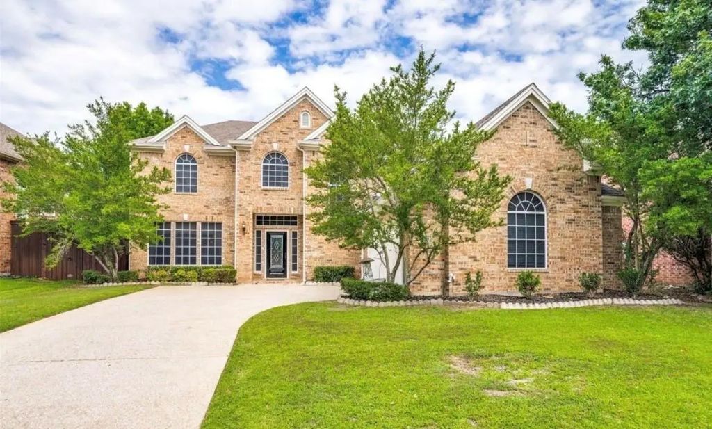 4318 Meadowcove Drive, Rowlett