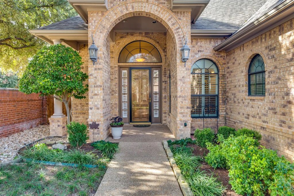 4248 Oak Park Court, Fort Worth