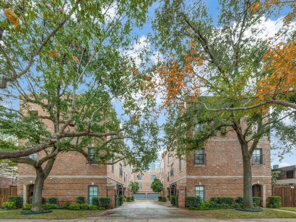 4330 Cole Avenue H, Dallas
