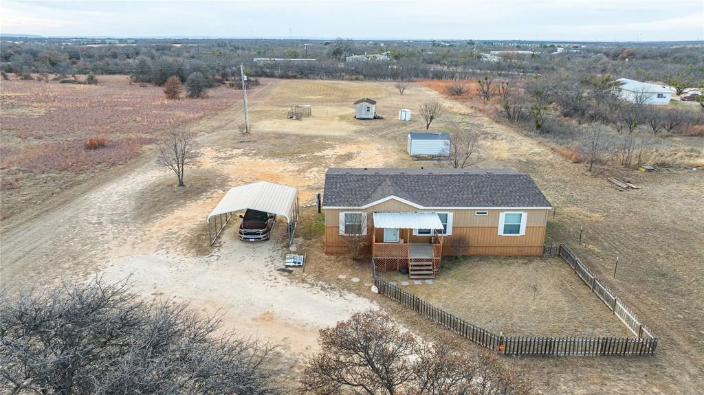 378 S Hays Road, Clyde