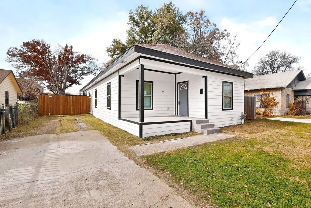 633 Ogden Avenue, Cockrell Hill