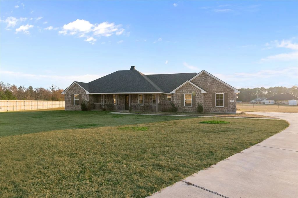 3523 Windwood Circle, Shreveport