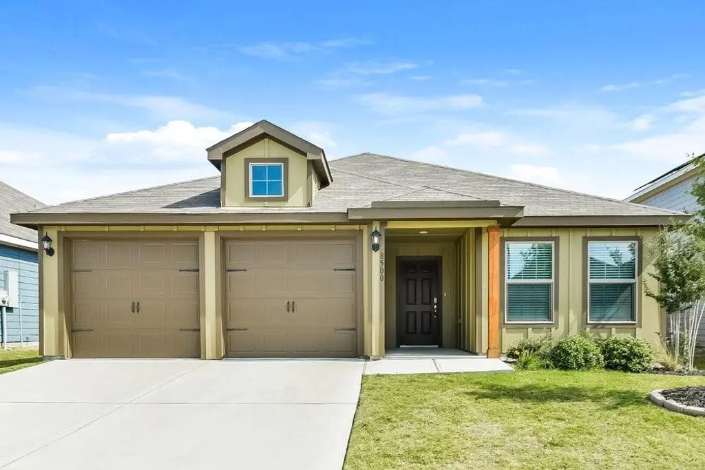 8500 Buck Mountain Pass, Fort Worth
