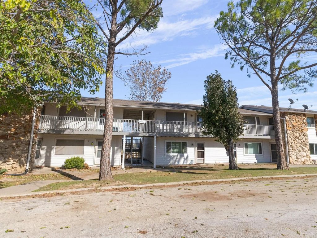 102 Harbor Drive 204, Runaway Bay