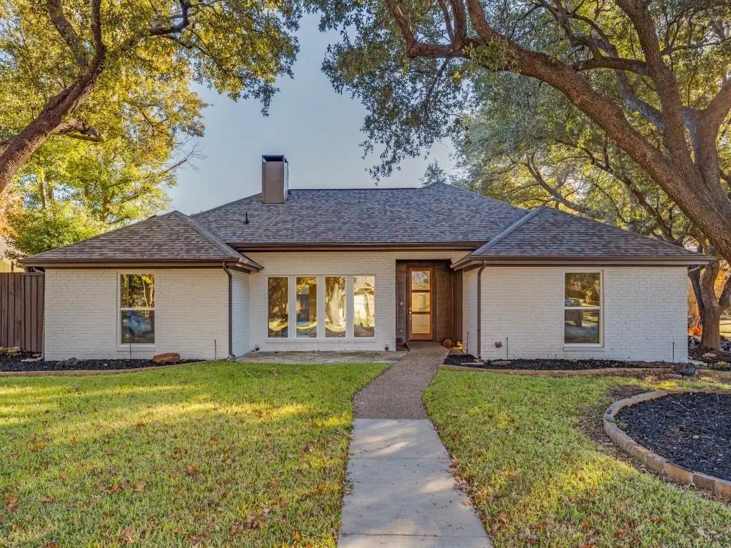 2100 Woodburn Corner, Plano