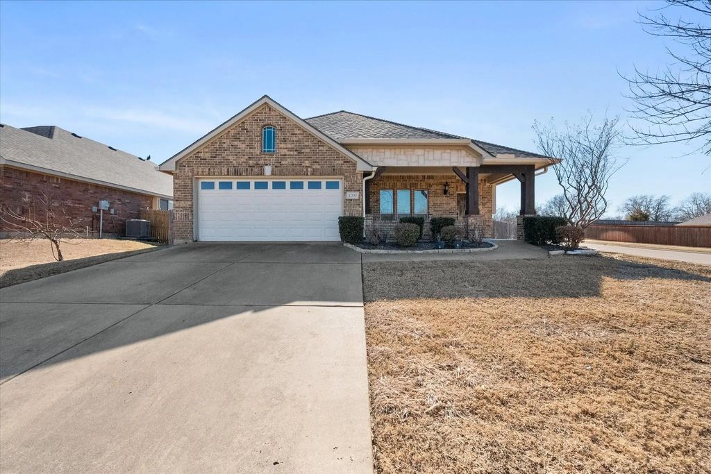 1200 Thicket Drive, Mansfield