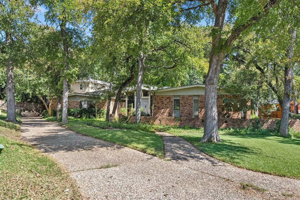 10706 Royal Park Drive, Dallas