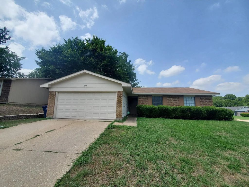 1517 Frio Lane, Garland