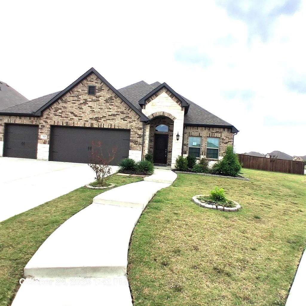 545 Oleander Drive, Royse City