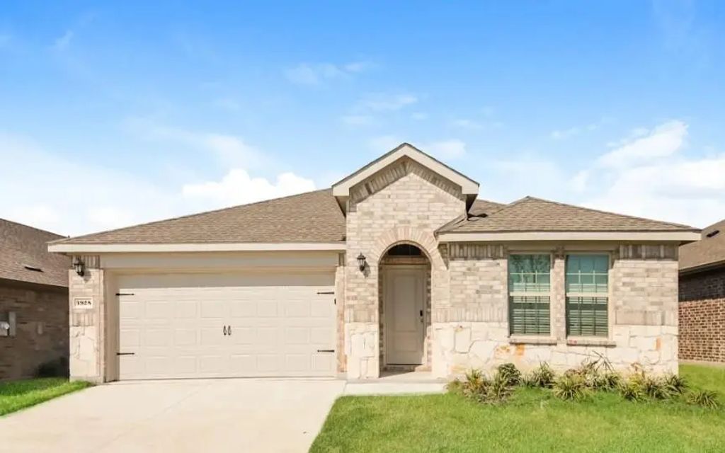 3928 Turquoise Avenue, Celina