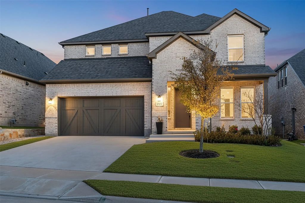 209 Savannah Lane, Oak Point