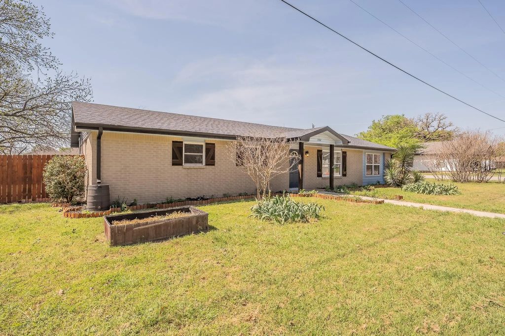 302 E Washington Street, Alvord