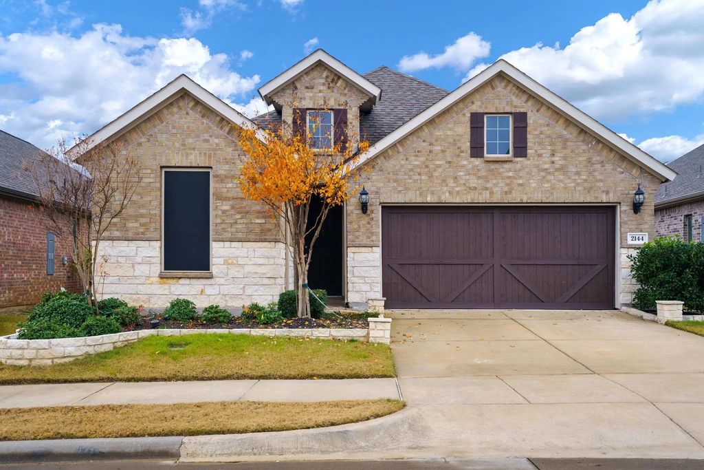 2144 Spencer Lane, Carrollton