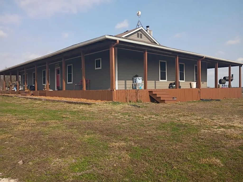 1899 County Road 4306, Greenville