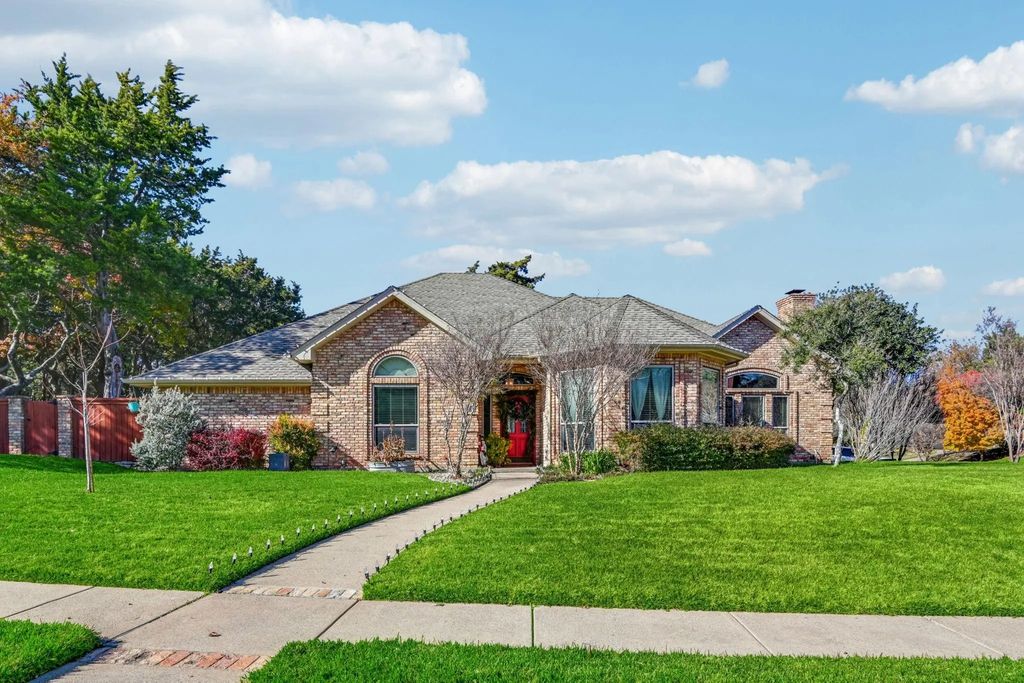 1807 Valley View Drive, Cedar Hill