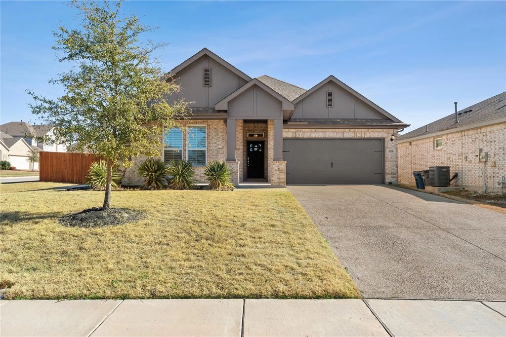 4106 Mockingbird Lane, Melissa