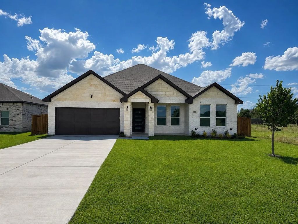 859 Harbor Point, Gun Barrel City