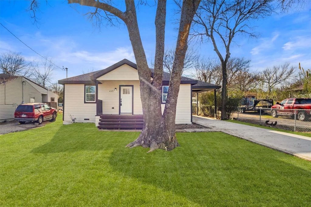 4325 Highland Street, Lancaster