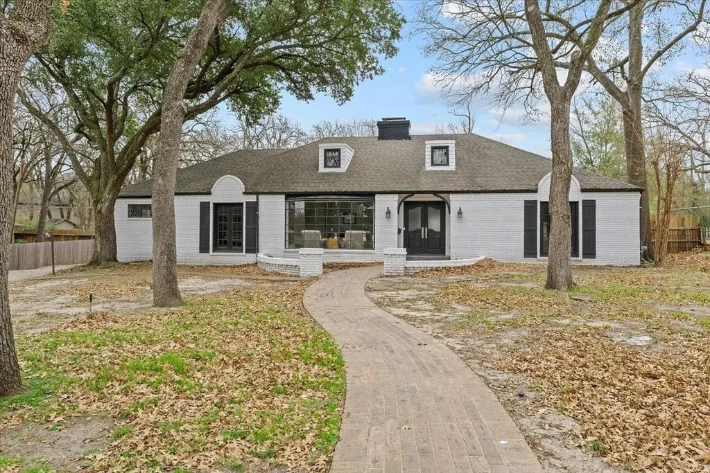 1425 Columbia Avenue, Corsicana