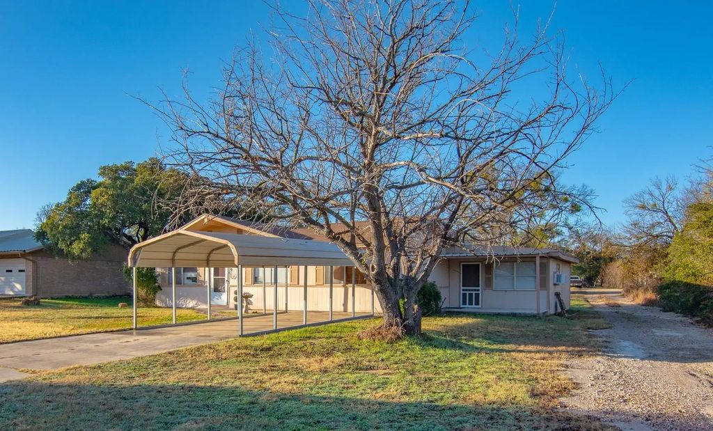 3409 Durham Avenue, Brownwood