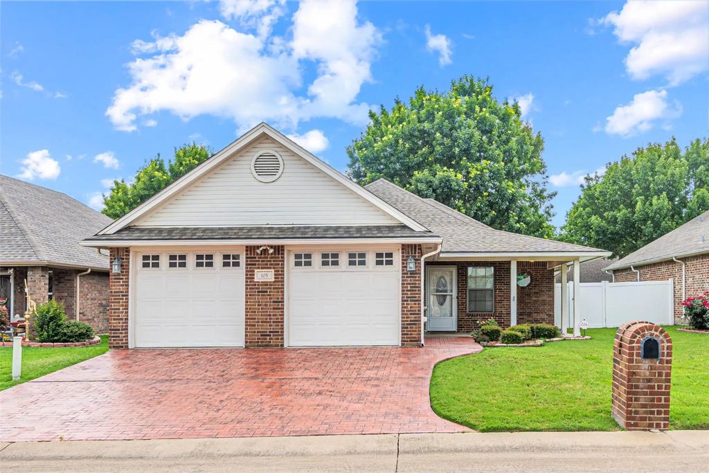 105 Sunglow Loop, Red Oak
