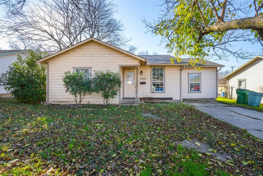 4320 Voncille Street, Haltom City