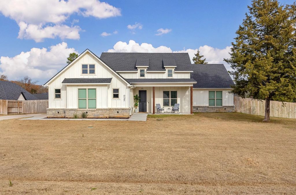14620 Woodland Creek Drive, Tyler