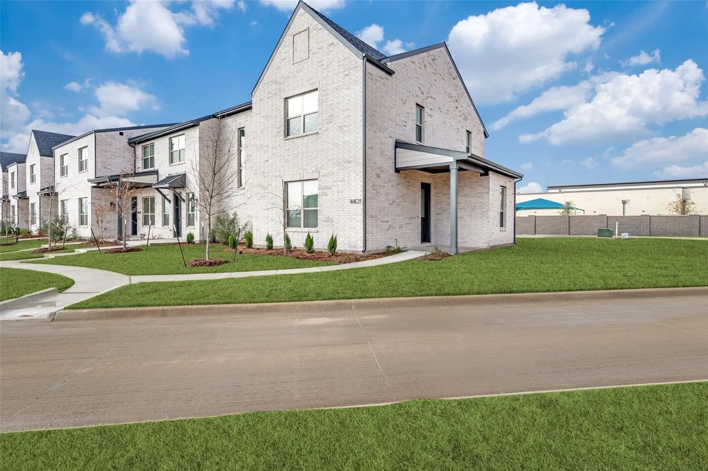 4401 Cave Springs Street, Celina
